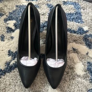 Women Heels Black Size 10